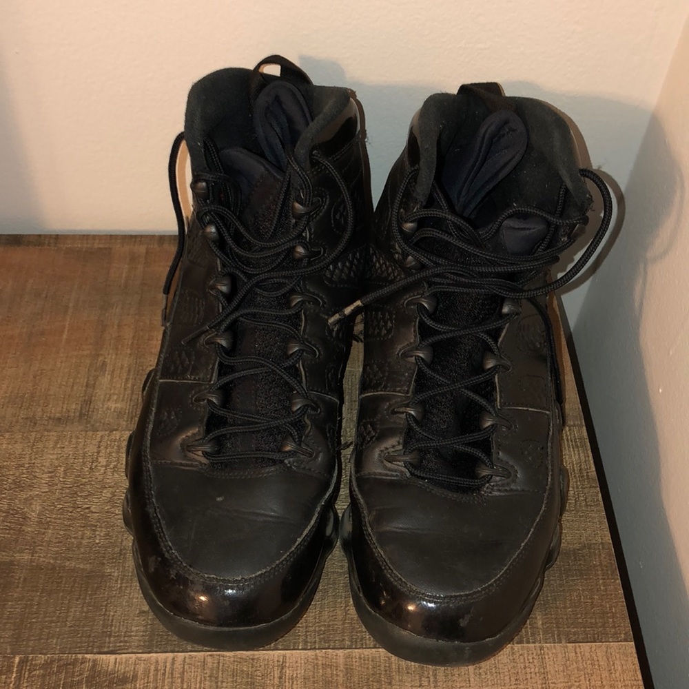 Air Jordan 9 retro bred